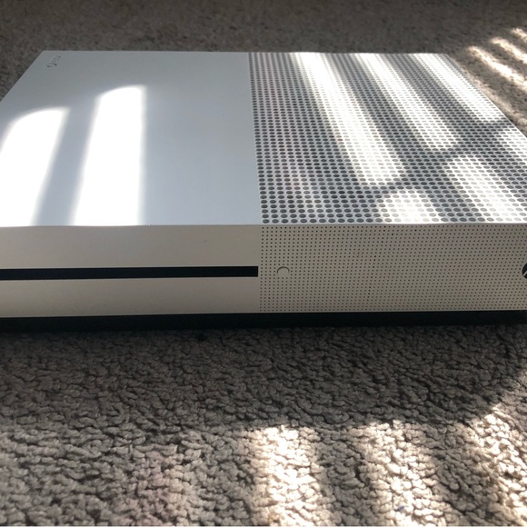 Xbox One S